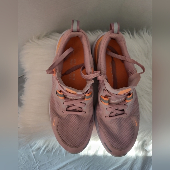 Nike Women's Pink and Orange Sneakers, Size - Picture 7 of 7